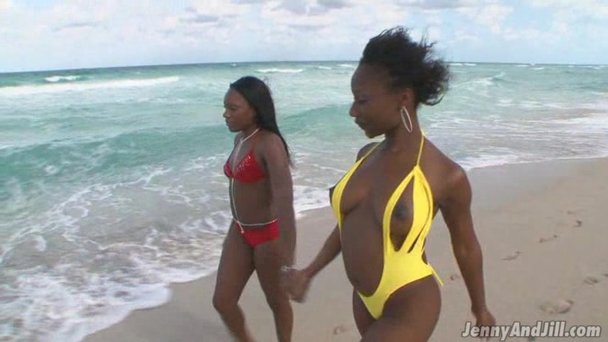 A pair of ebony gfs with big tits and yummy butts teasing on ...