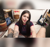 Sloppy young stepsister sucks dick